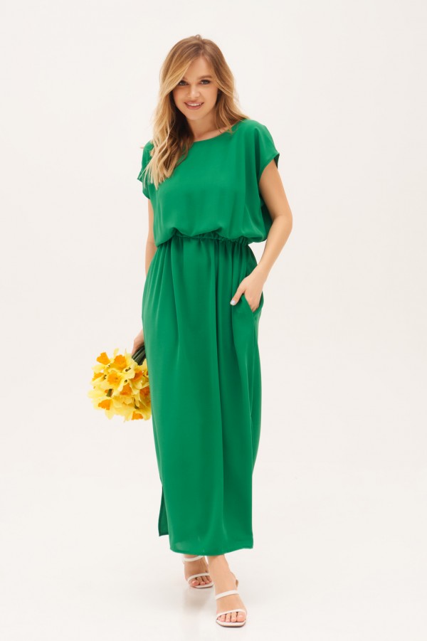 Зелена сукня з фігурним вирізом на спинці