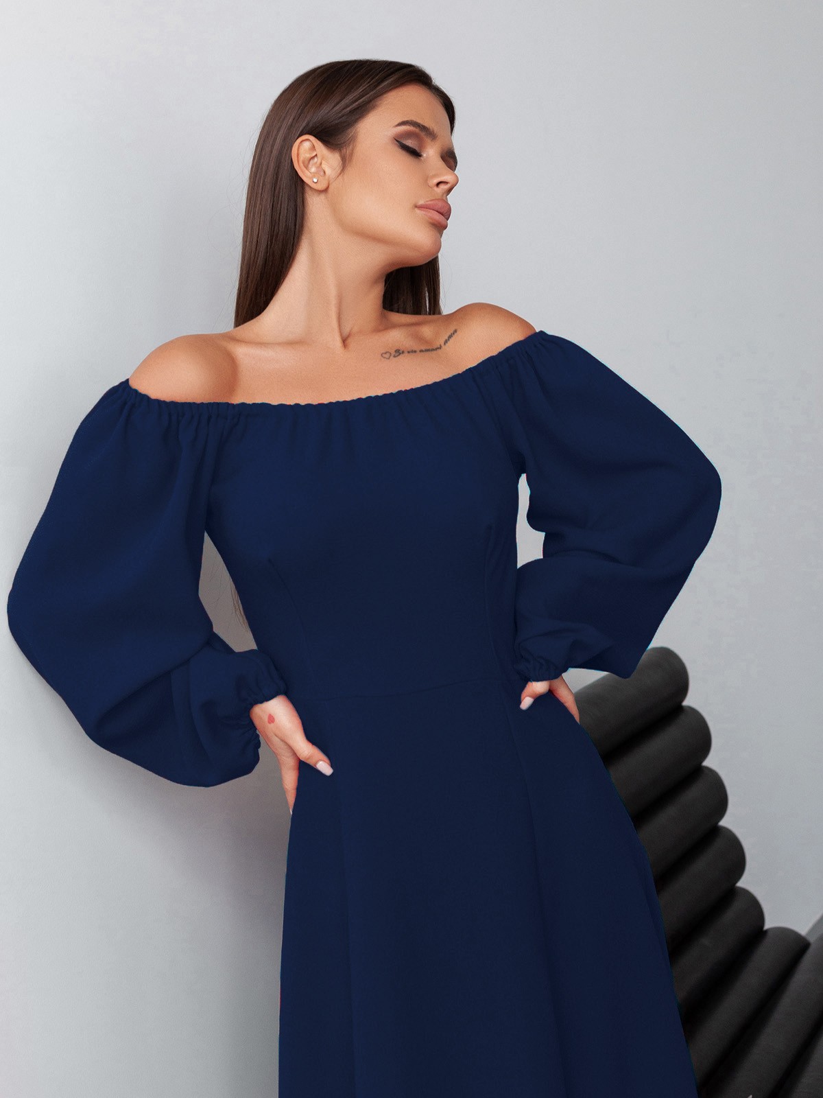 Темно-синя ретро сукня з розрізом: 486 грн. фото 1